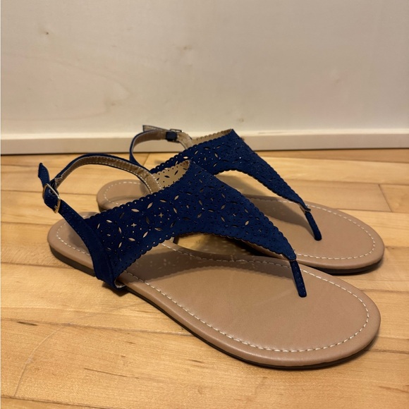 Dream Paris Women’s Blue Laser Cut Sandals – Size 11 - Picture 1 of 6